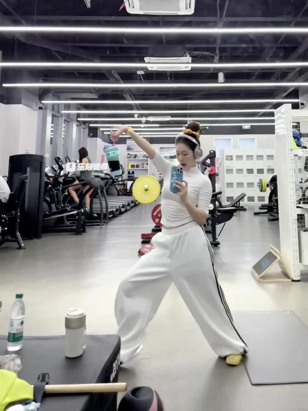 做一颗独立的树 而不是攀附在树上的藤