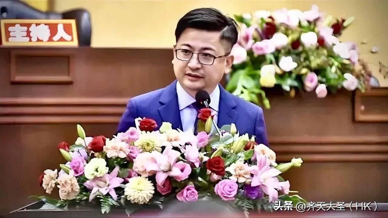 倚天不出，谁与争锋？识时务明大理，又一侯选人宣布退出国民党主席选举！谢典林证实‘
