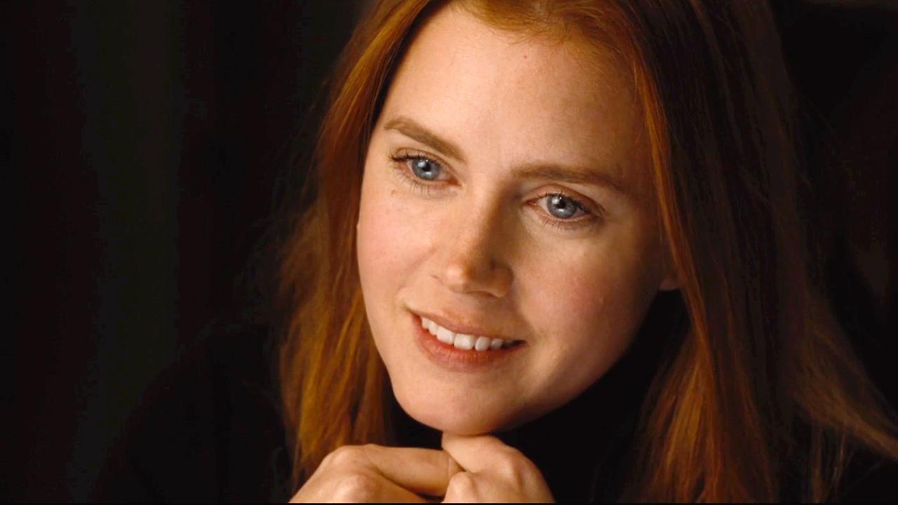 一部越看越上头的人性悬疑片
《夜行动物》
某天 女主苏珊收到一封意外的邮件，是前