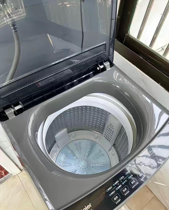 婆婆没跟我商量，花1200买了台旧洗衣机回来，说是邻居搬家处理的，原价三千多只用