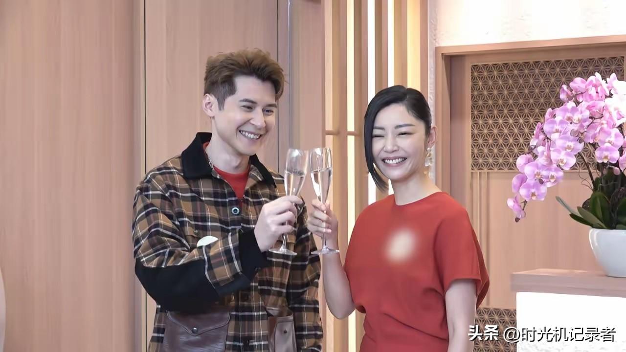 香港荃湾商场《再见UFO》卫诗雅被陌生女子大闹现场，女子指责卫诗雅抢走他的男朋友