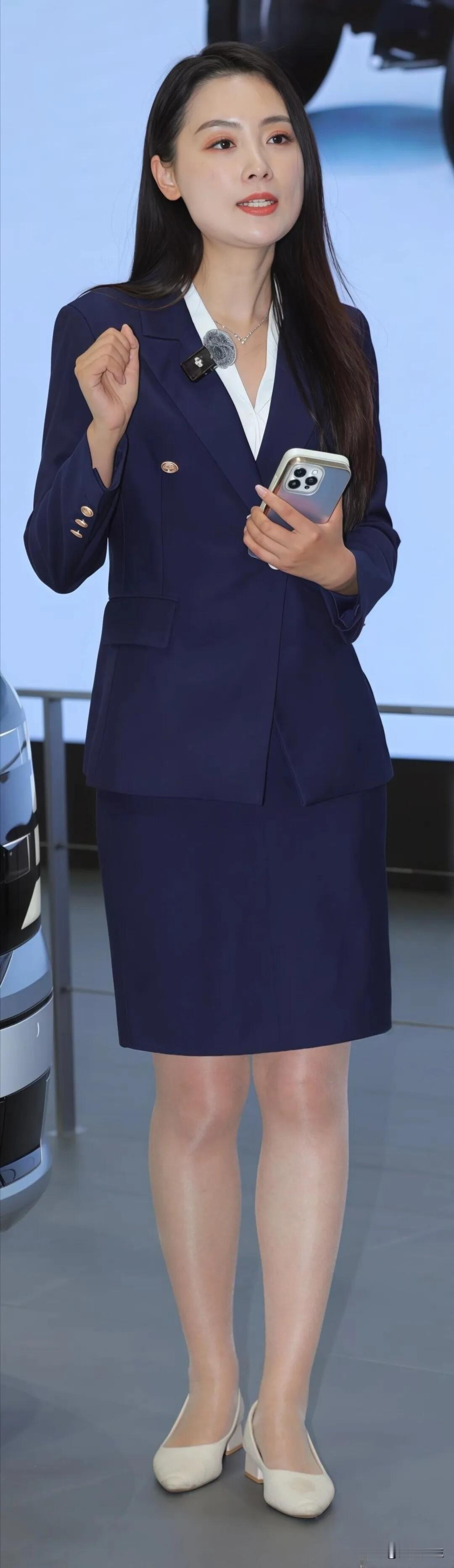 心里装着欢喜，生活便有诗意 ！

​