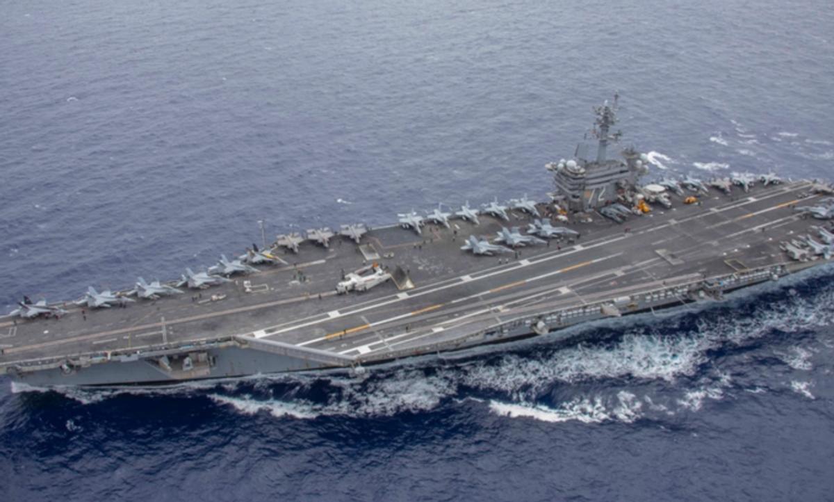 【“林肯”号杀向中东，美军清场卡塔尔基地待命】

据有线电视新闻网报道称，“林肯