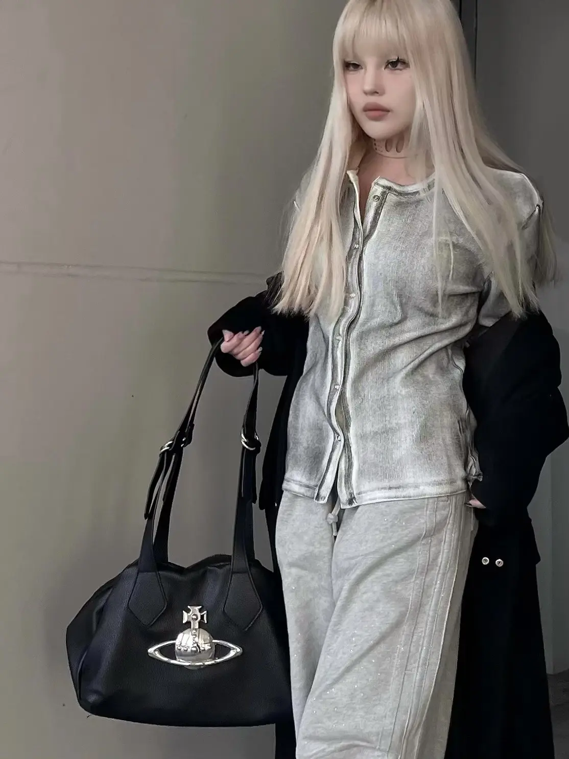 怪我们星座不太相配 所以我们老是针锋相对
 