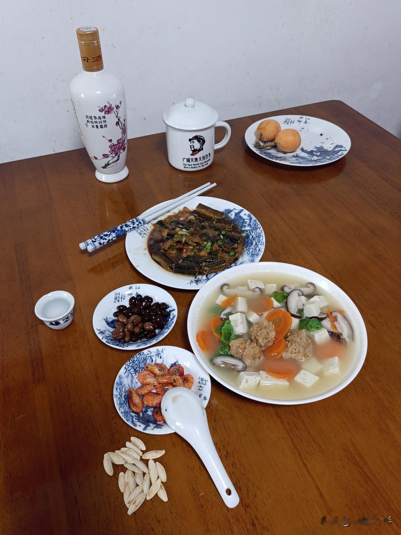 粗心的缺乏情调的人总说我，你每天发相同的图片有什么意思啊？还有人说我是偷别人的图