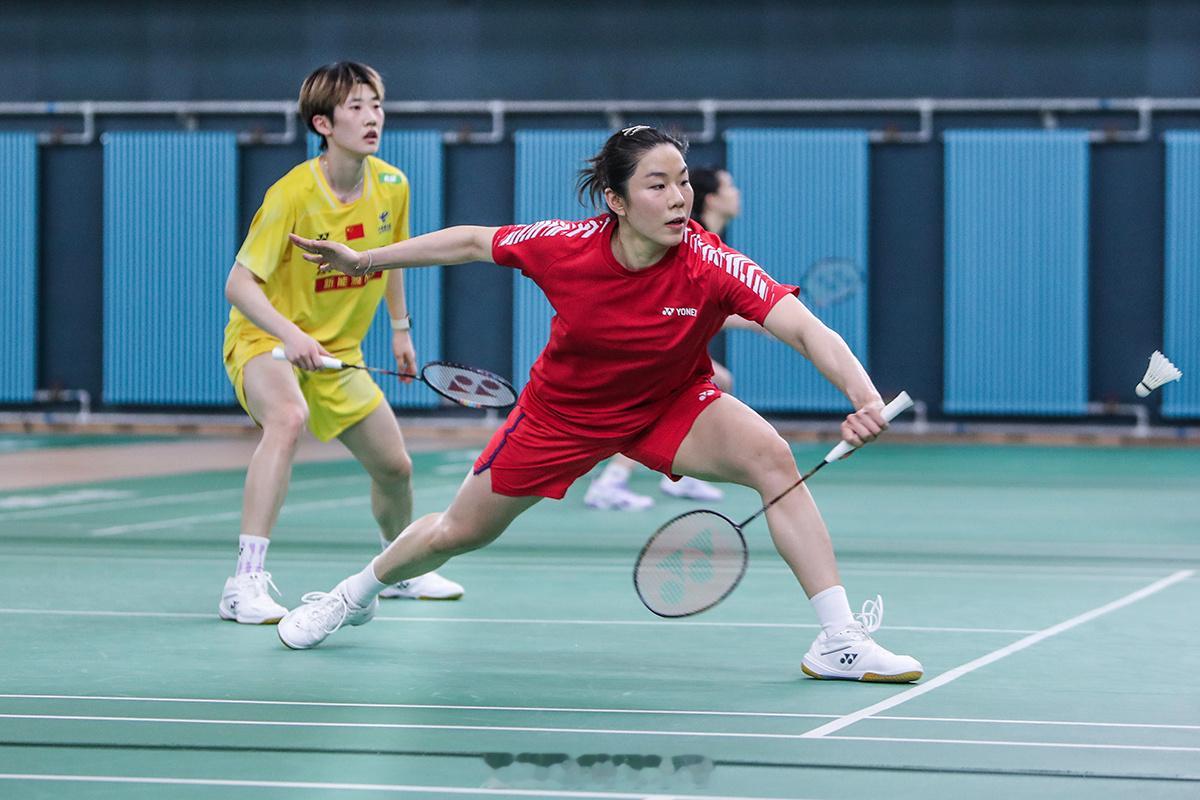 冲刺2026霍森斯汤尤杯 凡贤备战训练亲测汤尤杯「新皮肤」图3：首日适应场地，抓