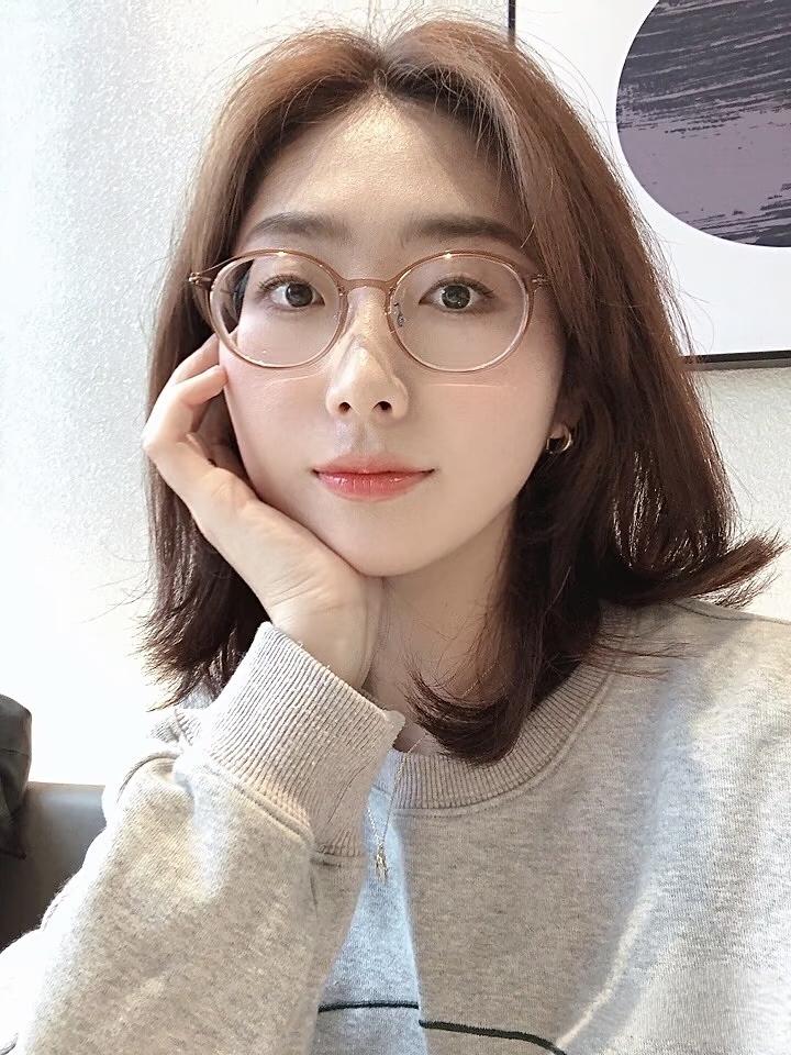 有哪些美女让人过目难忘？优雅知性气质的美女