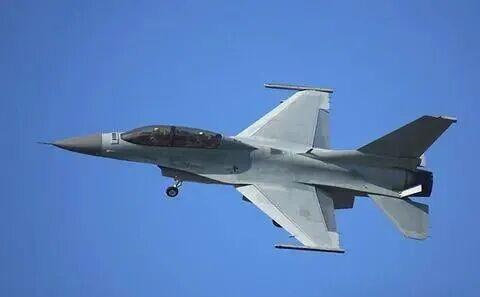 为什么柬埔寨宁可按兵不动，也不让中国战机升空迎战泰国的美制战斗机？
泰国空军F-