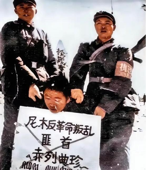 1970年，杀掉我工兵营22名战士的女匪首赤列曲珍即将被枪决，她听到这个消息后，