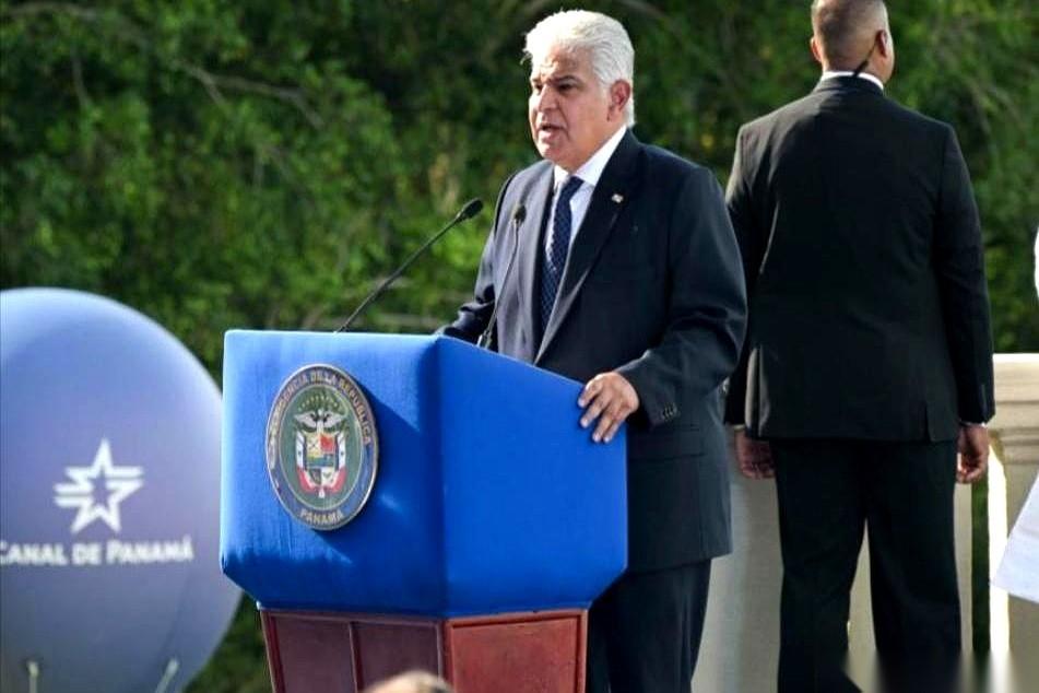 巴拿马总统穆利诺，一个月前，手一挥，话撂得邦邦响：“我个人认为，什么都不会发生。