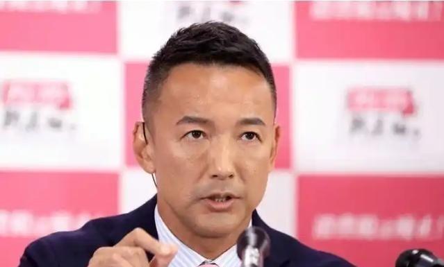 日本议员表示，与中国发生战争，东京只要接一发导弹日本就会完蛋！山本太郎在公开场合