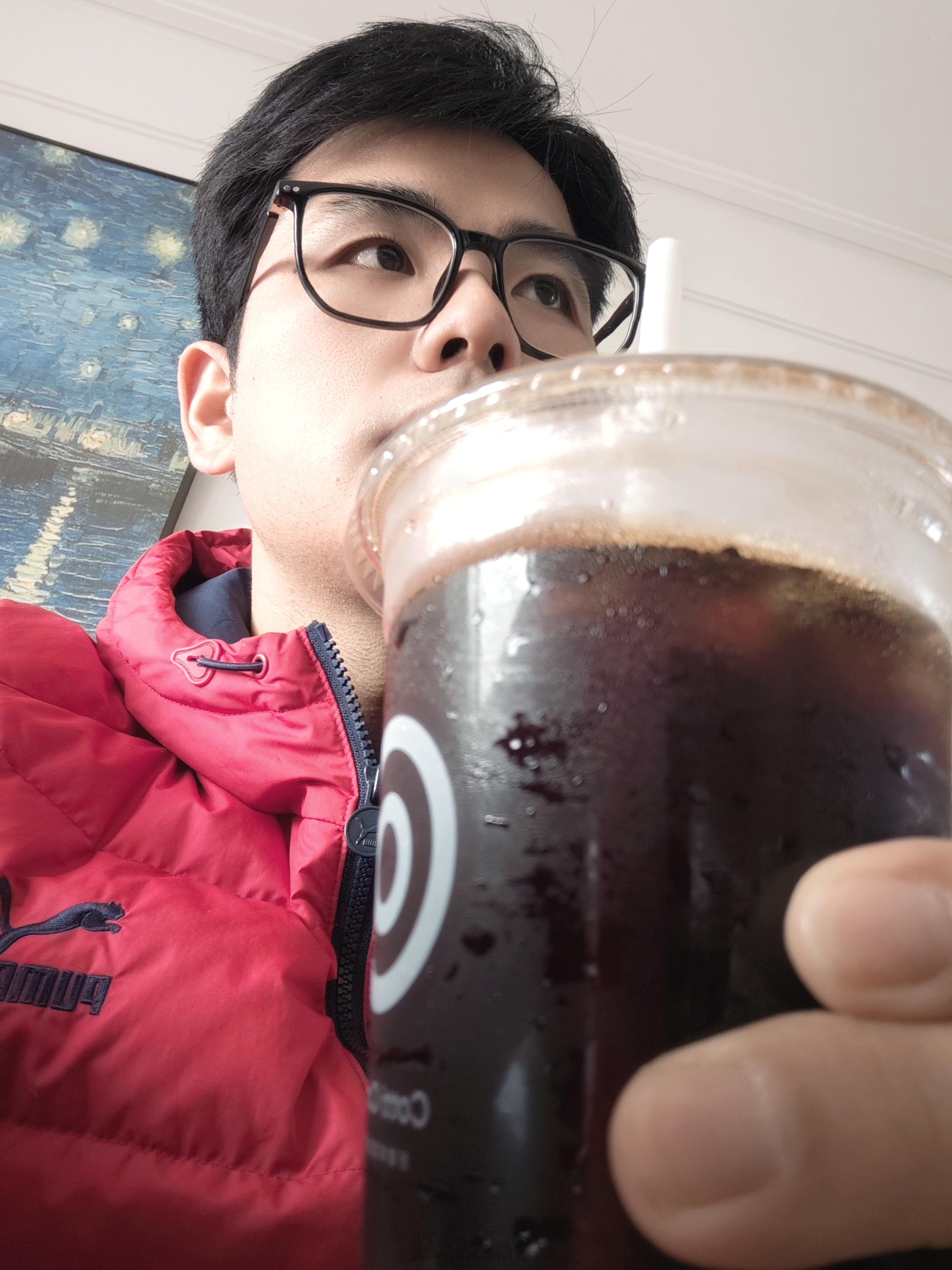 套用老登的一句话，你不能只在获胜的时候才喊他震哥，你不能在他封号后就赶紧搞切割。