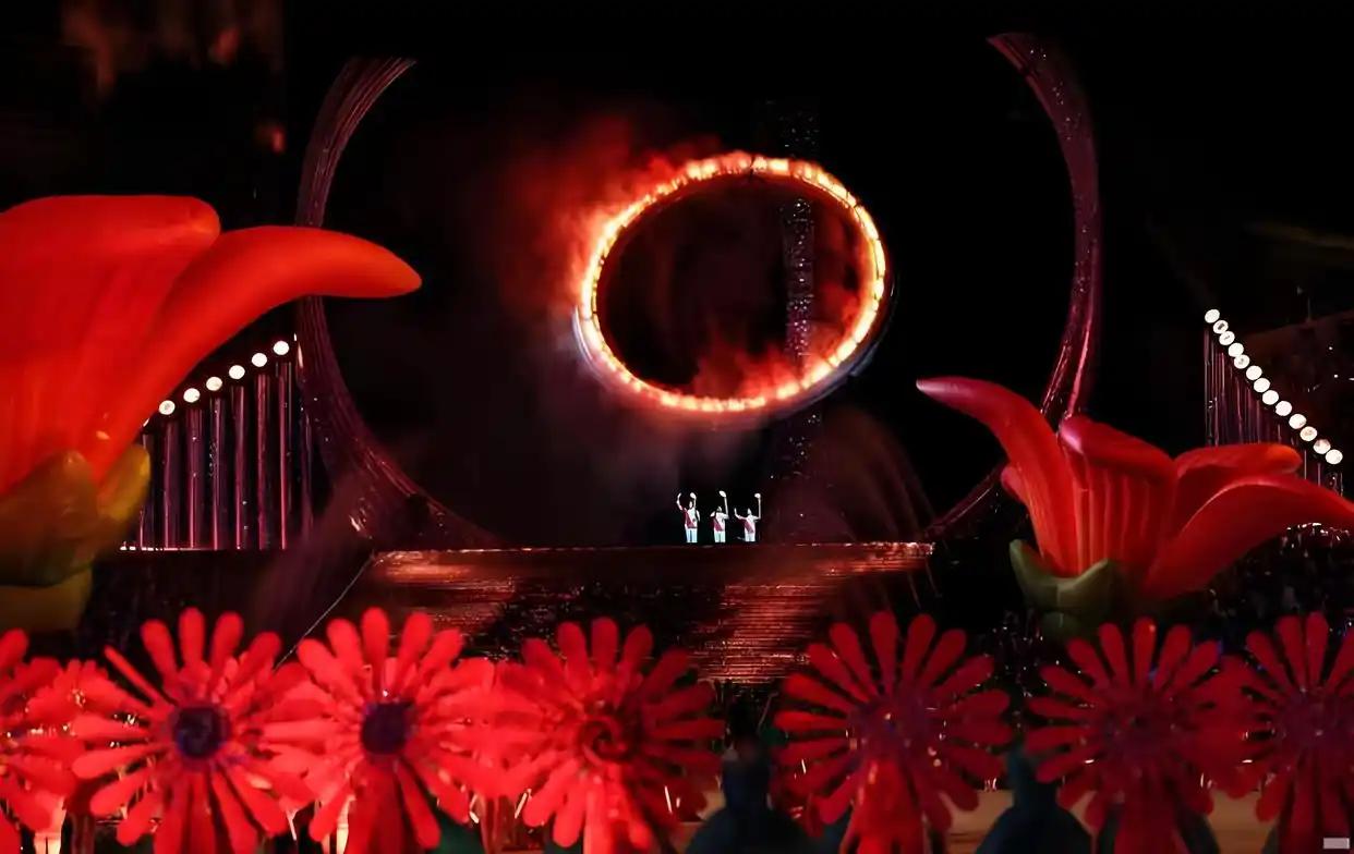 最近，韩国变脸了，日本傻眼了，荷兰呆不住了，西方国家变脸的速度很快，毕竟看到中国