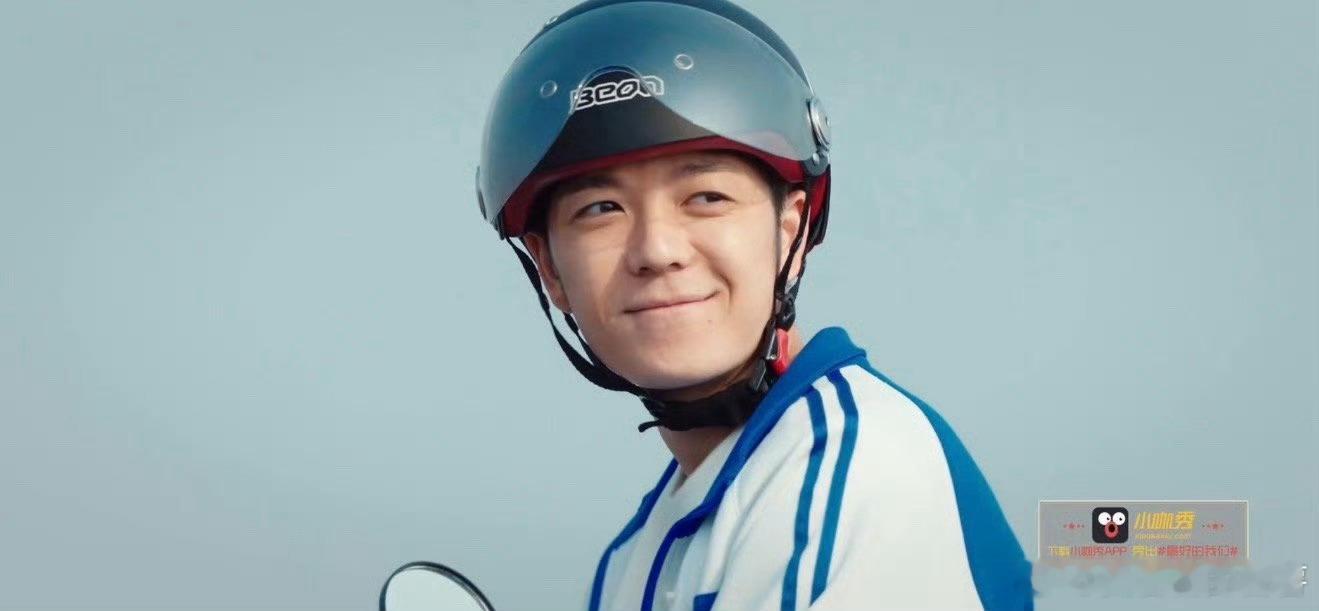 王栎鑫又唱了最好的我们王栎鑫其实你也忘不了路星河吧音乐里的王栎鑫永远在发光，歌声