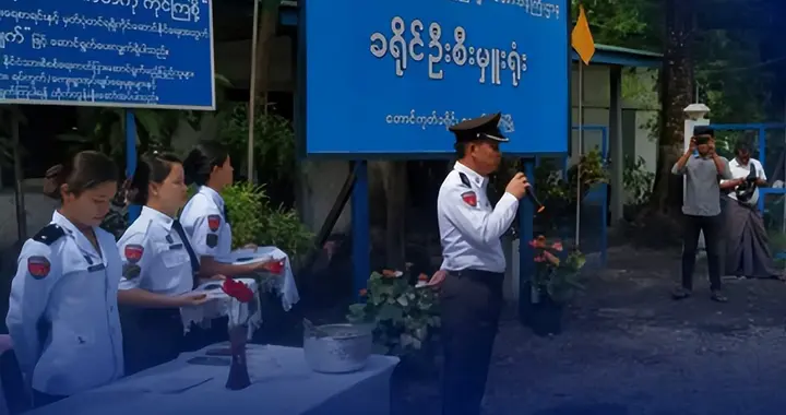 “办个身份证要几十万，还等很久”缅甸若开人仰光办证遇高价黑幕