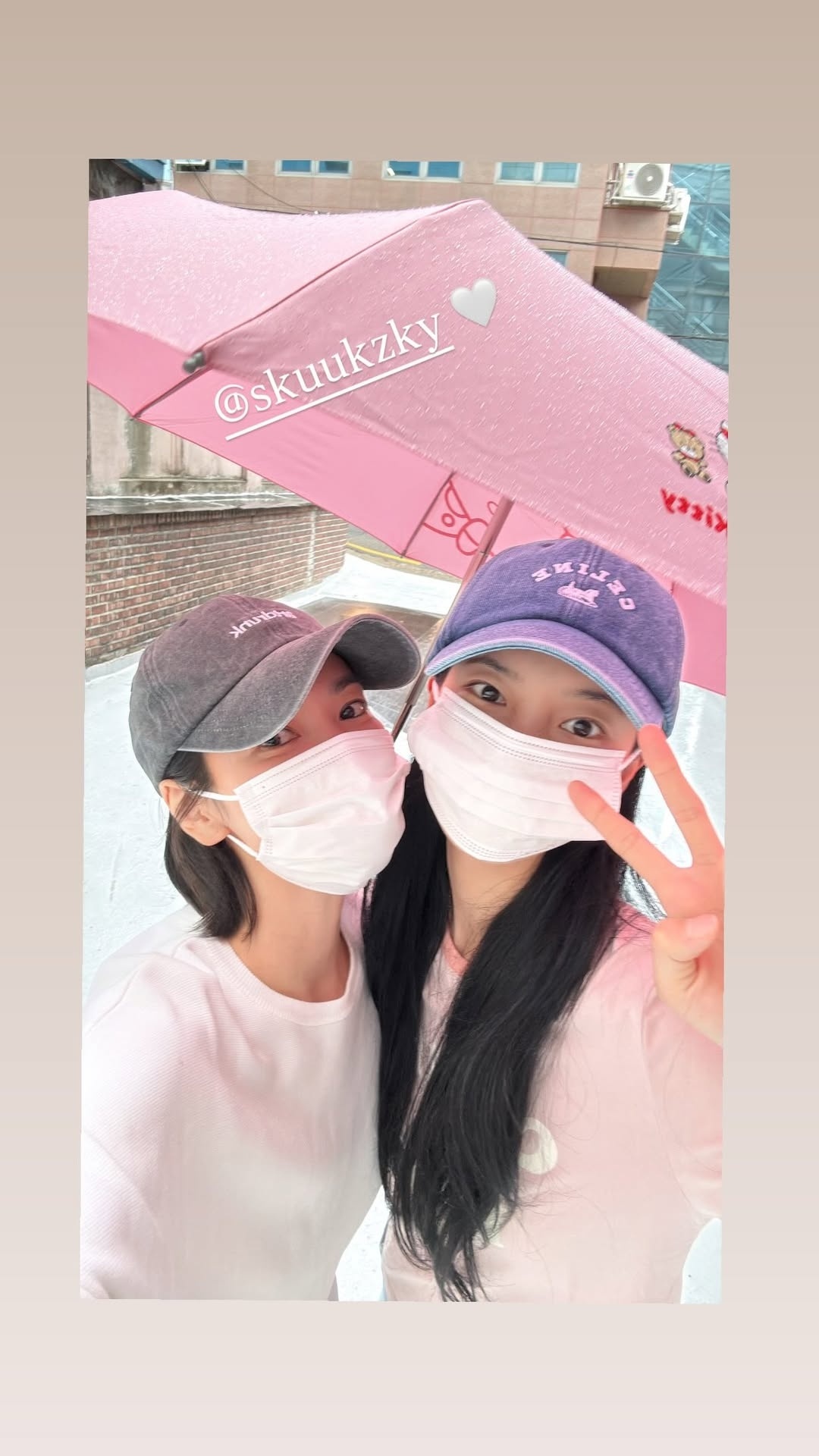 宋慧乔 宋慧乔ins 宋慧乔 20260620｜慧乔 ins 快拍更新与秀智雨天