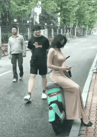 这裙子怪怪的感觉，有没有？