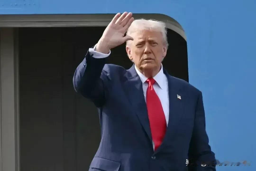 特朗普:不想再当世界冤大头，腾出位置主动手让给其他国家！
据美联社消息1月7日，