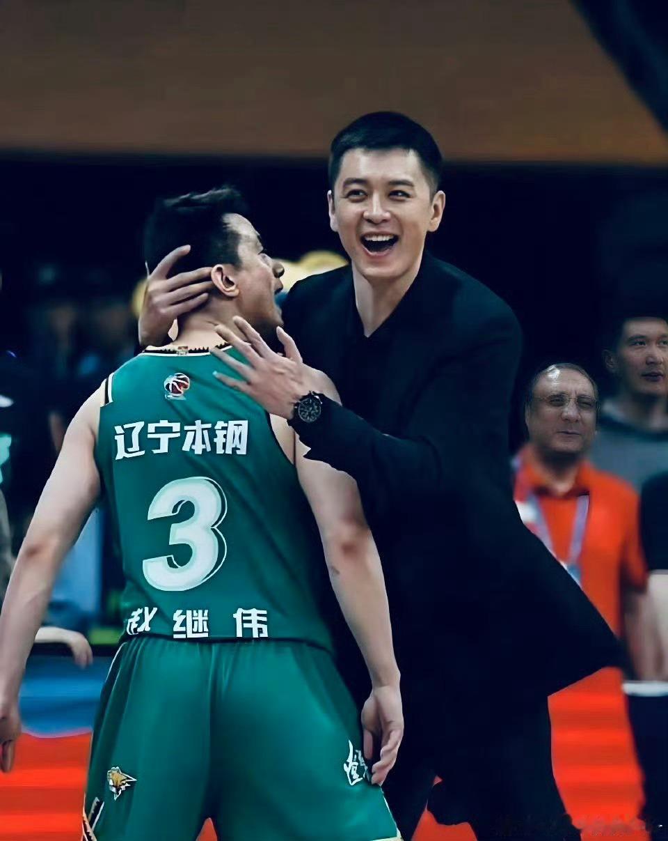 篮下防守和三分球永远是赢球和夺冠的制胜法宝！