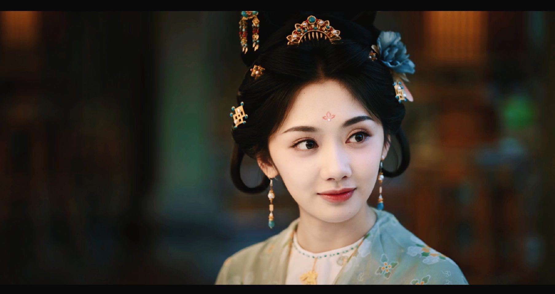 王影璐新剧20秒28个响头 谁还没看王影璐这段名场面！中秋家宴父母吵完架，她跟林