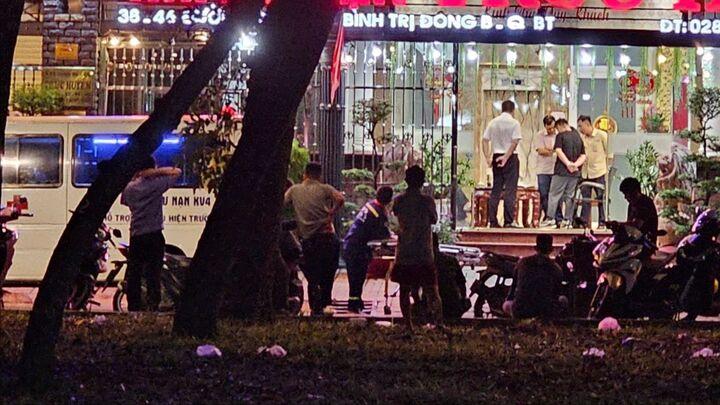 一名外籍男子被发现死在越南胡志明市一家酒店内
初步消息，3月20日下午，酒店工作