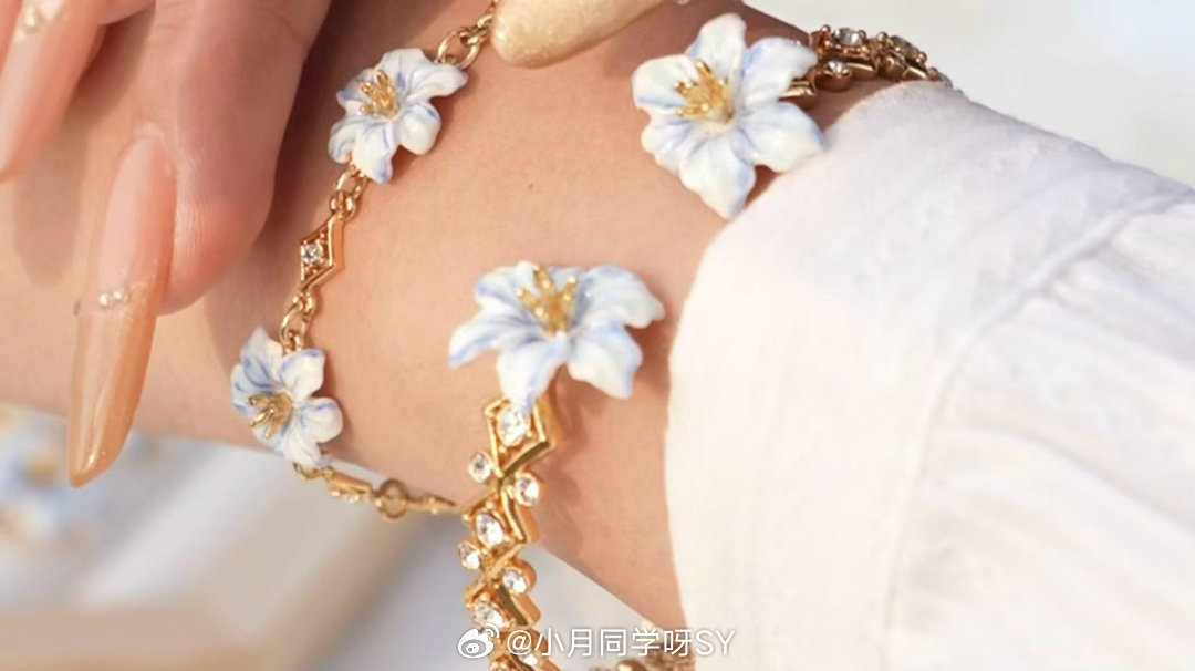 通勤党也能get的百元宫廷美学韩国工厂打工妹改良非遗珐琅通勤路上也能精致！韩国工