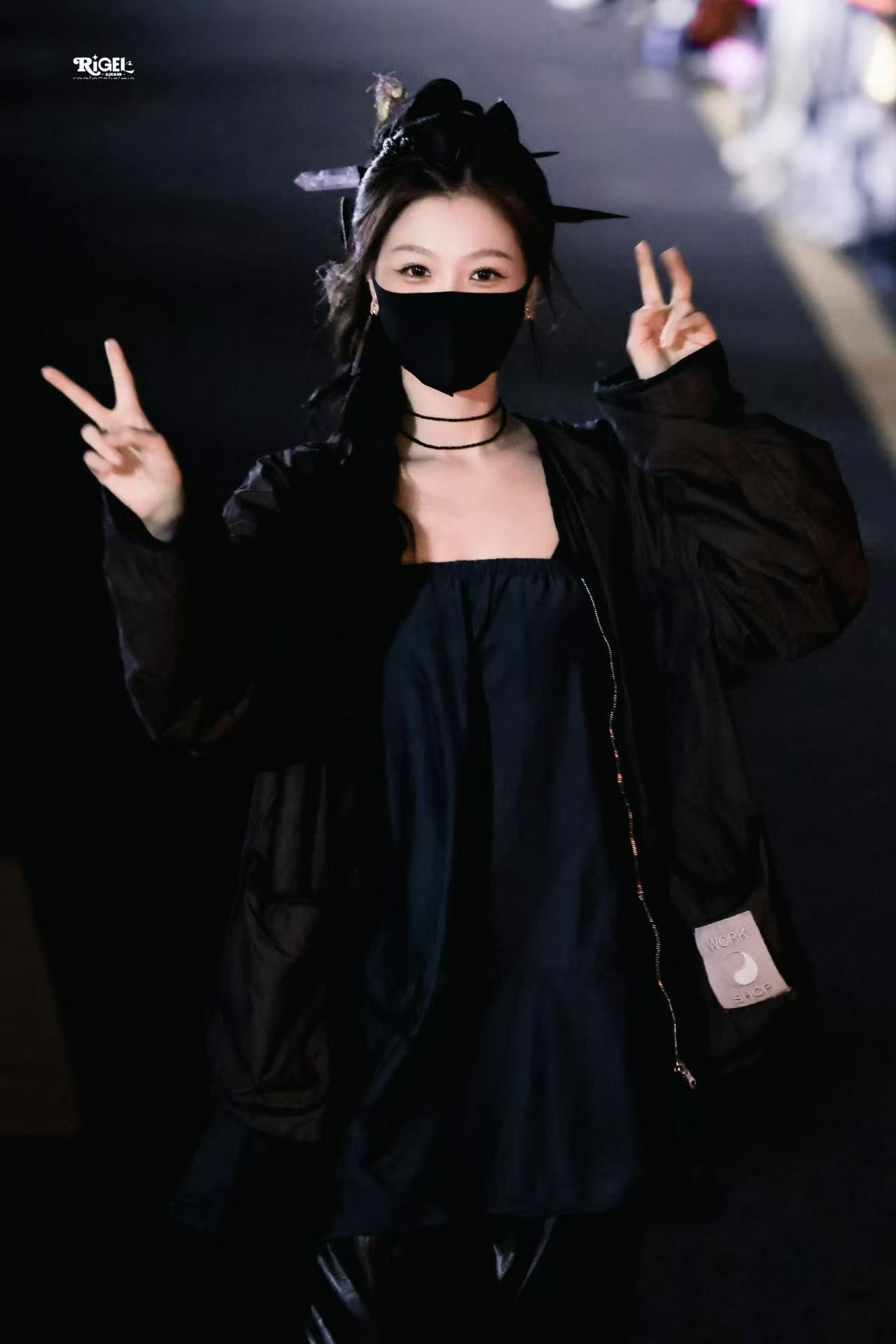 虞书欣 EstherStyle私服穿搭来自星星的穿搭 🔗休闲感机能风混搭260