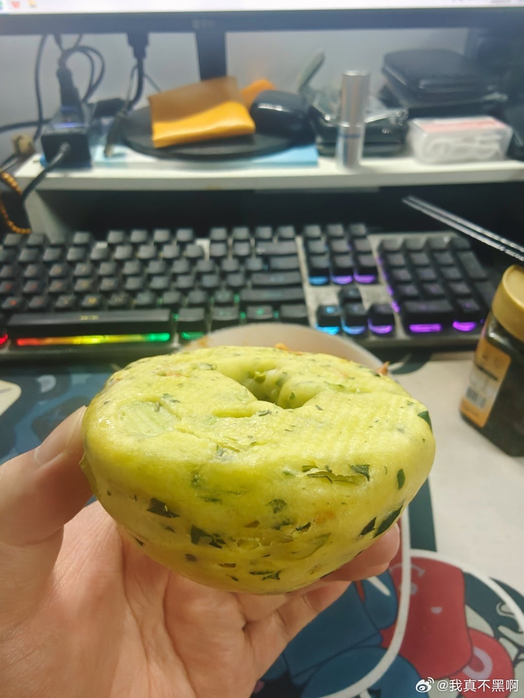 每日一餐分享 穷的只能吃窝窝头了