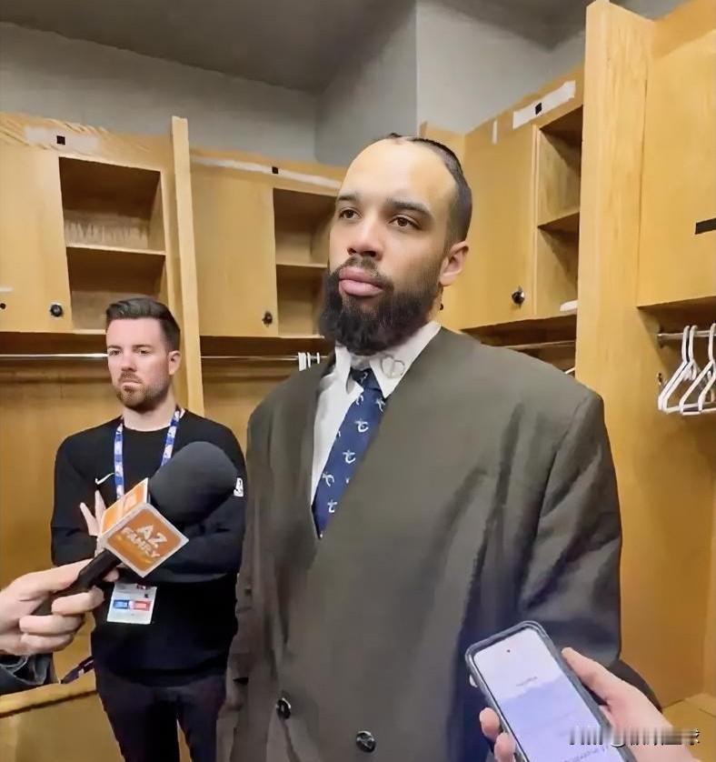 太阳恶汉狄龙赛后喊话亚历山大：场上只打球，不在乎对面是谁！

今日，雷霆120-