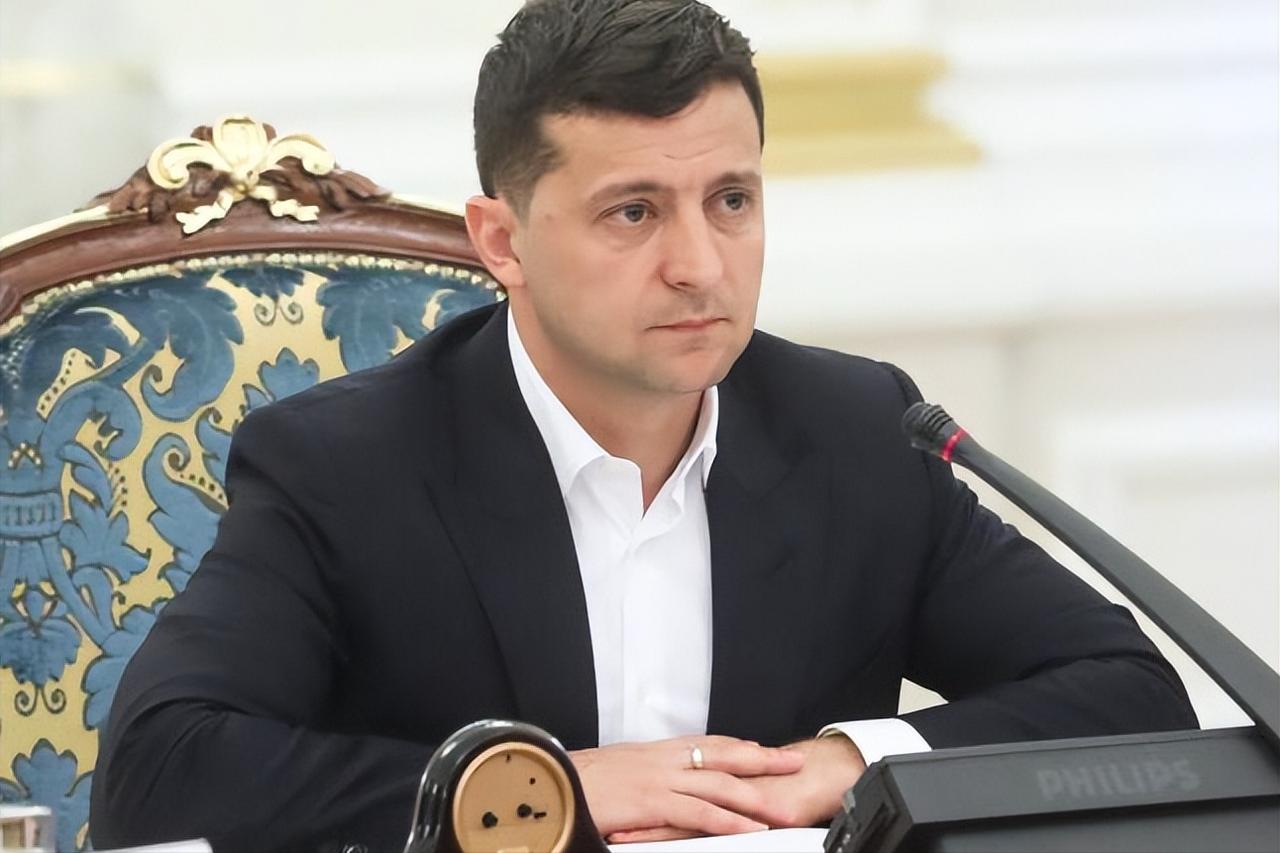 怂了
新华社基辅1月30日电，就俄方公开邀请其赴莫斯科会谈，乌克兰总统泽连斯基3