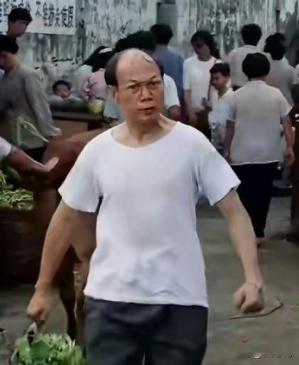 罗家英自曝仅剩8年寿命：拒绝化疗，只求体面告别！


81岁老戏骨罗家英自曝前列