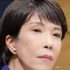 现在是油比钱更贵，没有油，啥都干不成，没有钱，以后还可以挣。
到底谁得了大的好处