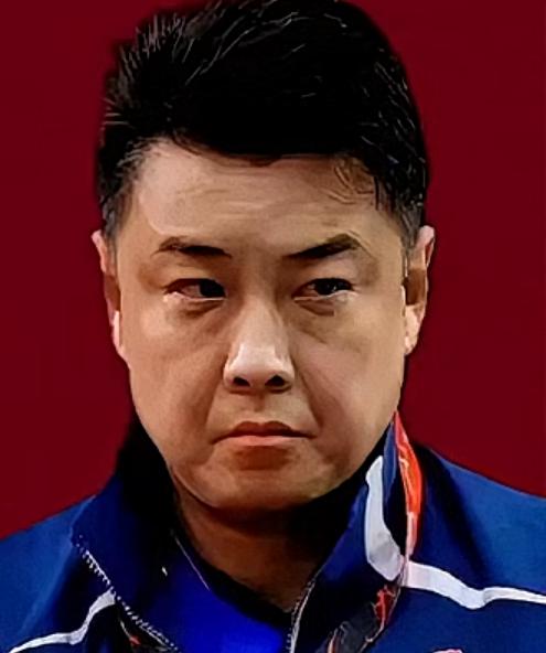 王皓真是太难了，
手里握着梁靖崑的诊断报告，
陷入到左右为难的境地，

一边是争