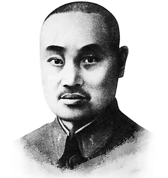 1938年，李宗仁走进徐州最好的棺材铺，开口就要最贵的。店家是祖辈做棺材的老师傅