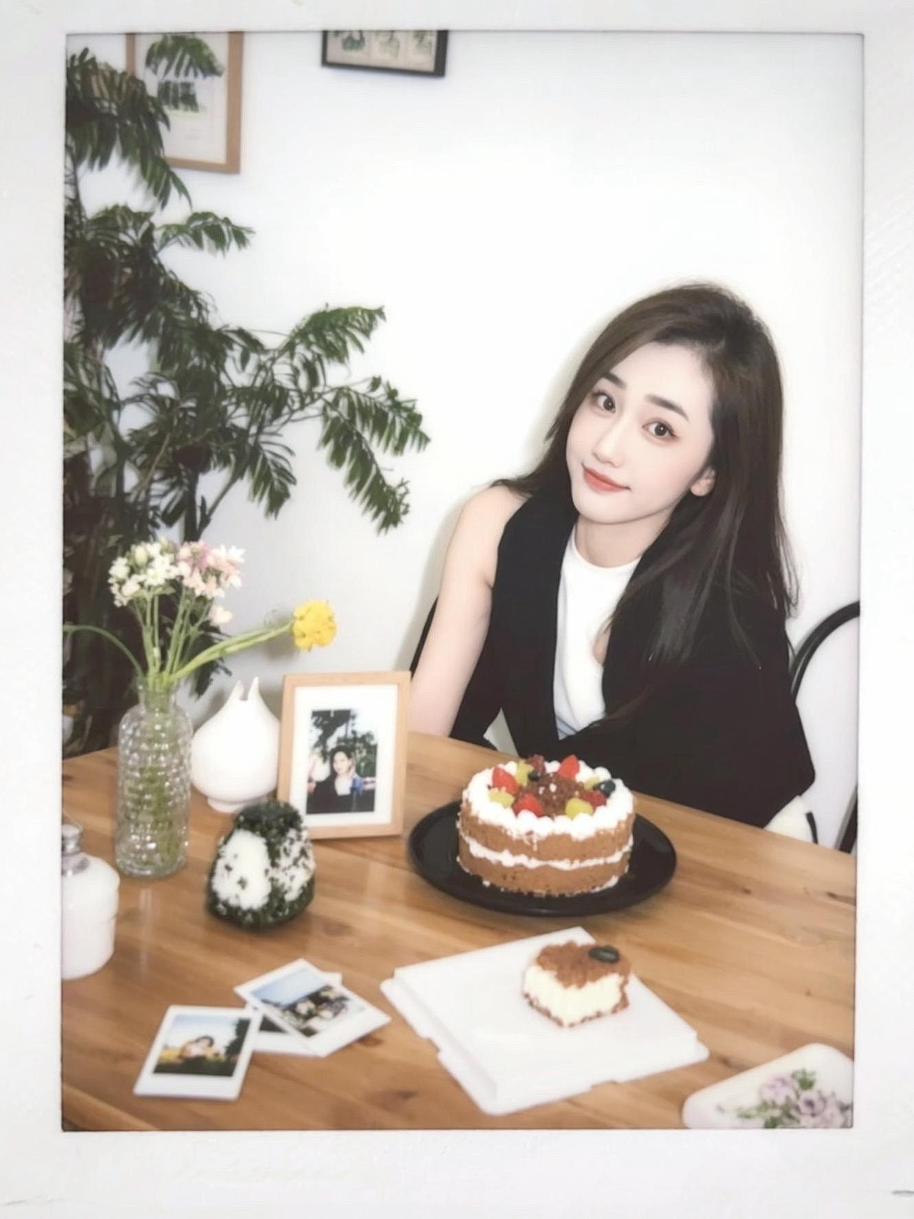 生活要尽心 也要随心 更要开心🥳