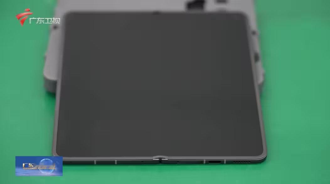 广东卫视疑似漏出Find N6 超平屏幕