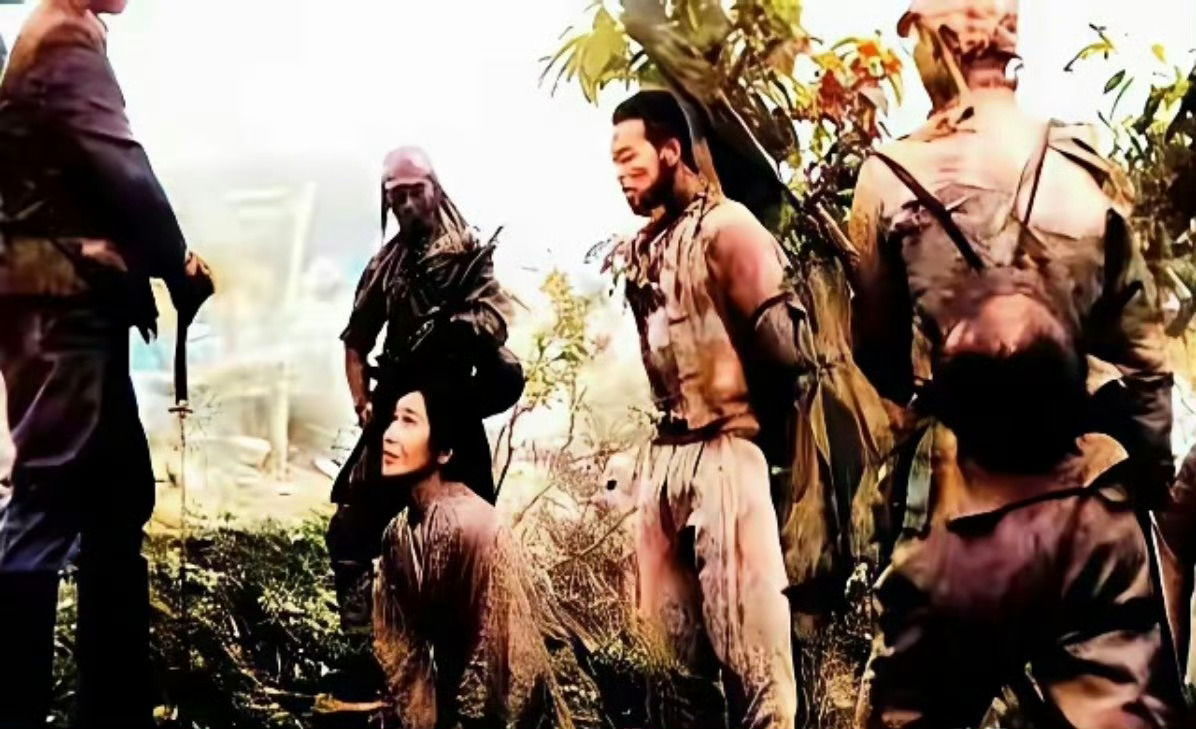 铭记历史 鬼子侵略我们时，普通老百姓一旦落入它们手中就是羊入虎口，凶多吉少。所以