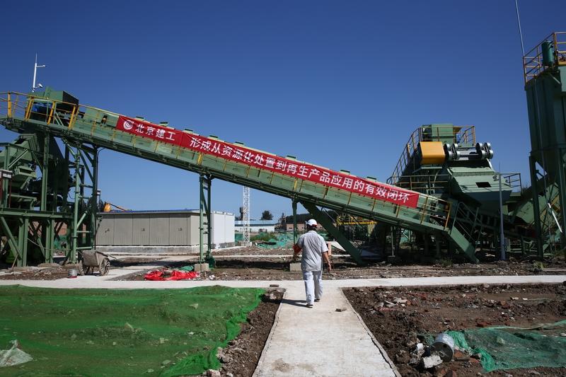 有人后悔做行政，有人后悔投身工地市政工作，可我不后悔我的市政工作。
有人觉得行政