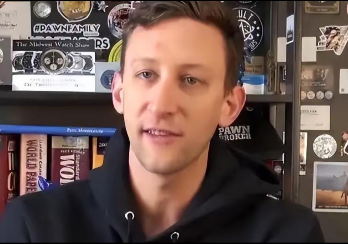 那个无偿捐赠记载日军侵华罪证二战相册的帅气美国小伙埃文·凯尔，于3月15日通过视