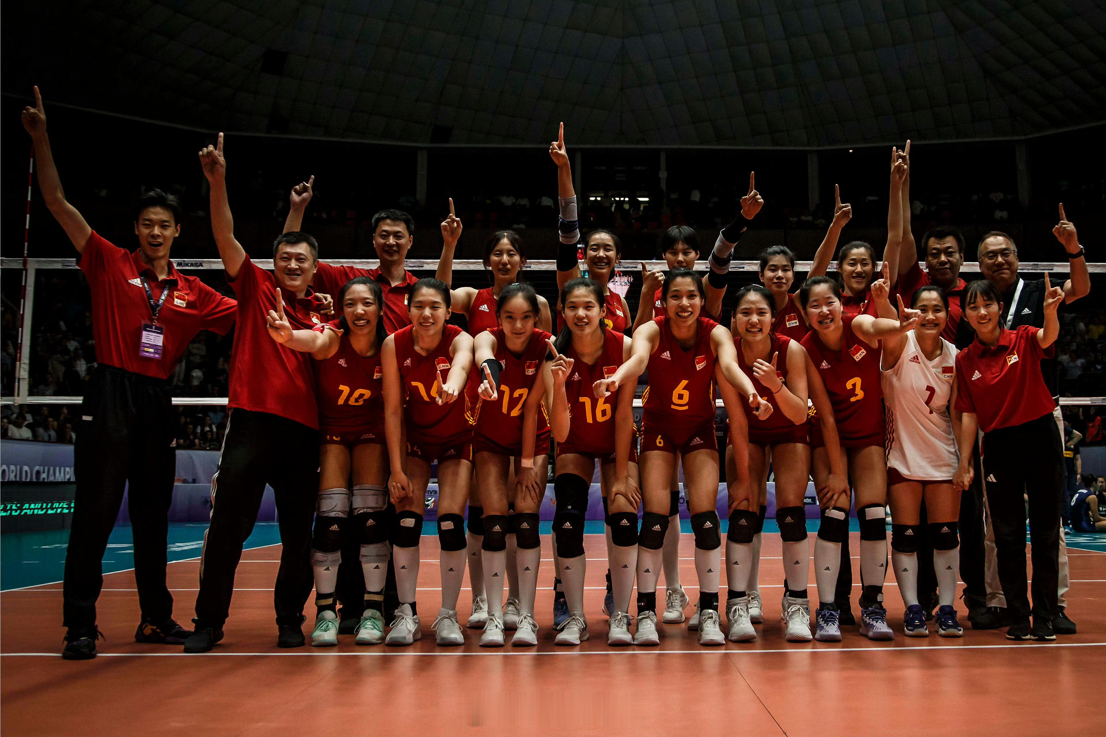 2025年U21女排世锦赛，卫冕冠军中国队0-3不敌意大利队无缘四强。历史上中国