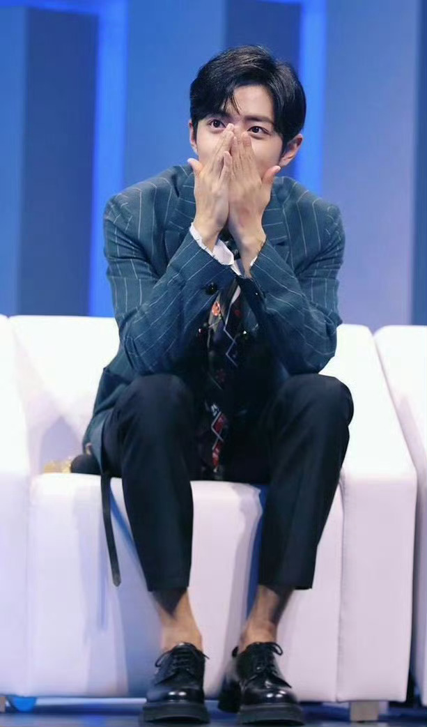 来自肖战的捂脸鲨，太萌太可爱了！肖战红毯璀璨瞬间◎藏海传肖战品质大奖📮肖战法式