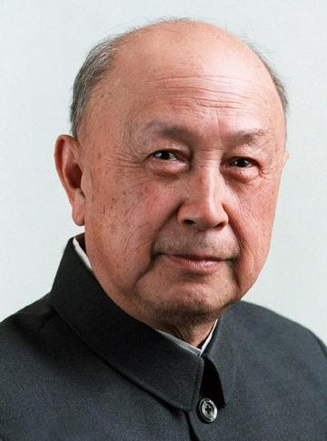 大师怎么定义？
人民日报出手了。人民锐评：注水“大师”除名，就是为工匠精神正名。