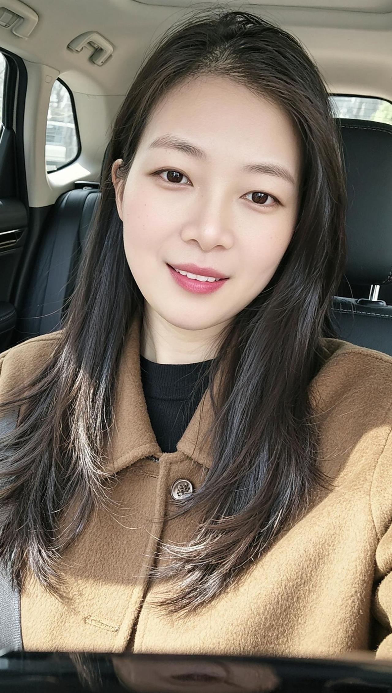 AI车内生活照 日常分享气质穿搭日常随拍超美