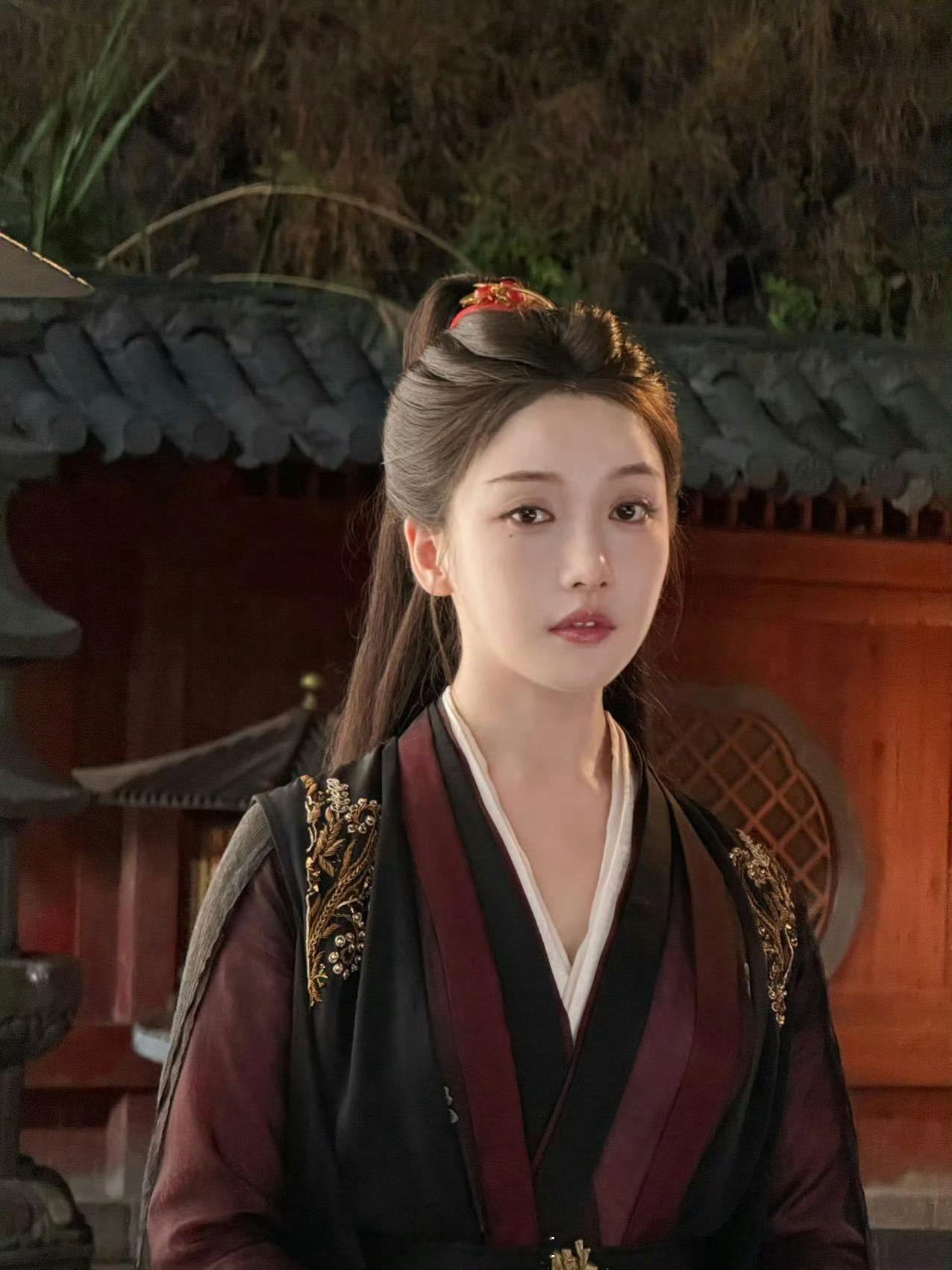 姜贞羽让露芜衣叫姐姐姜贞羽把郭氏美学演出了另一种味道月鳞绮纪司封被姜贞羽演得立体