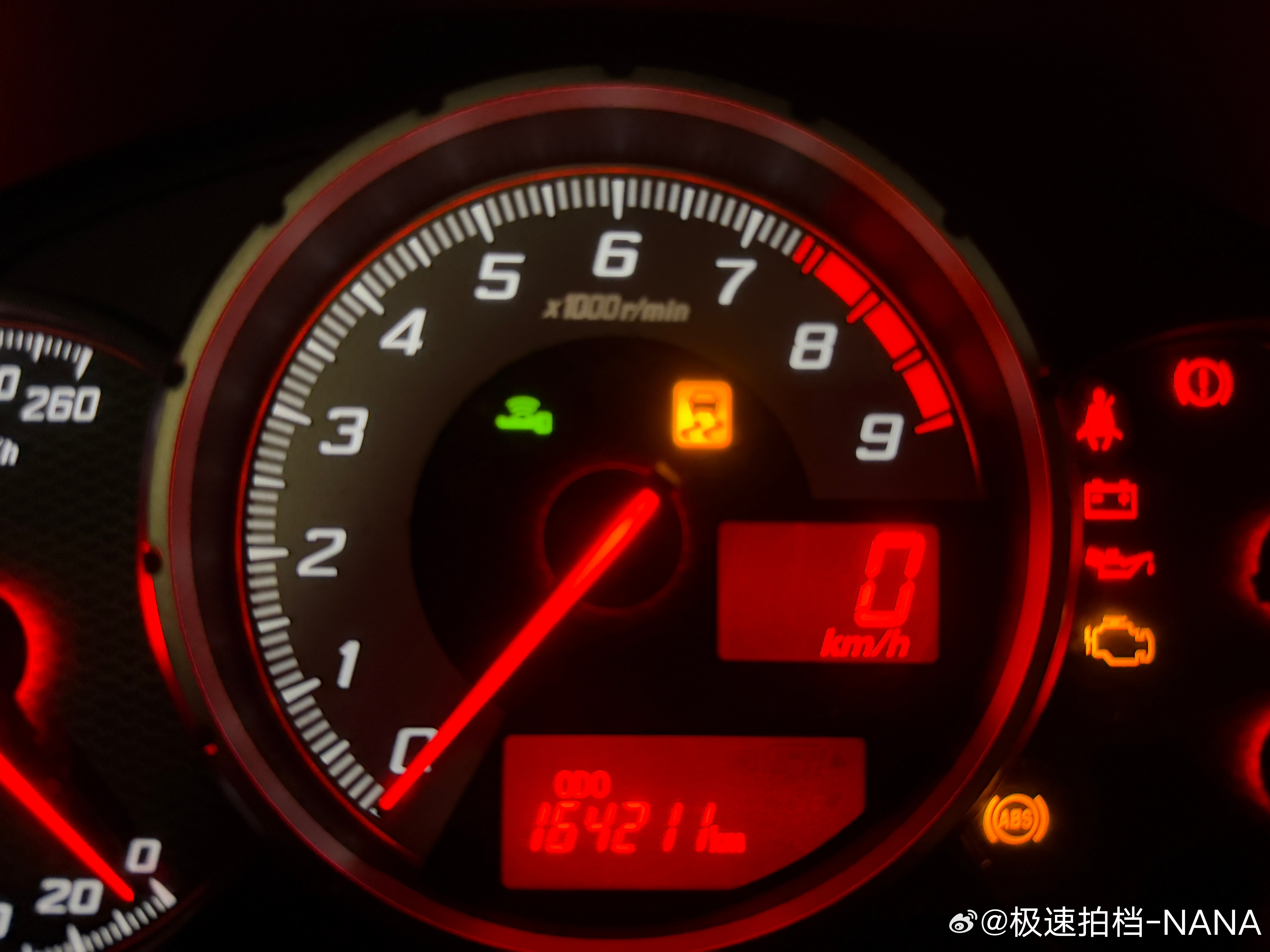 有人开性能车 超过我这个公里数么？164211km[doge] 