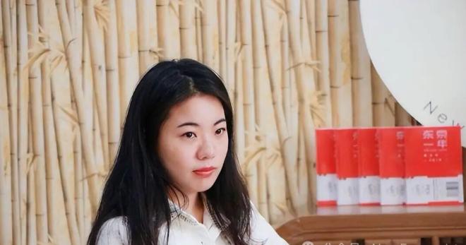中国人民大学终于撤销了蒋方舟的学位。为什么？

因为实在是藏不住了。前期肖鹰举报