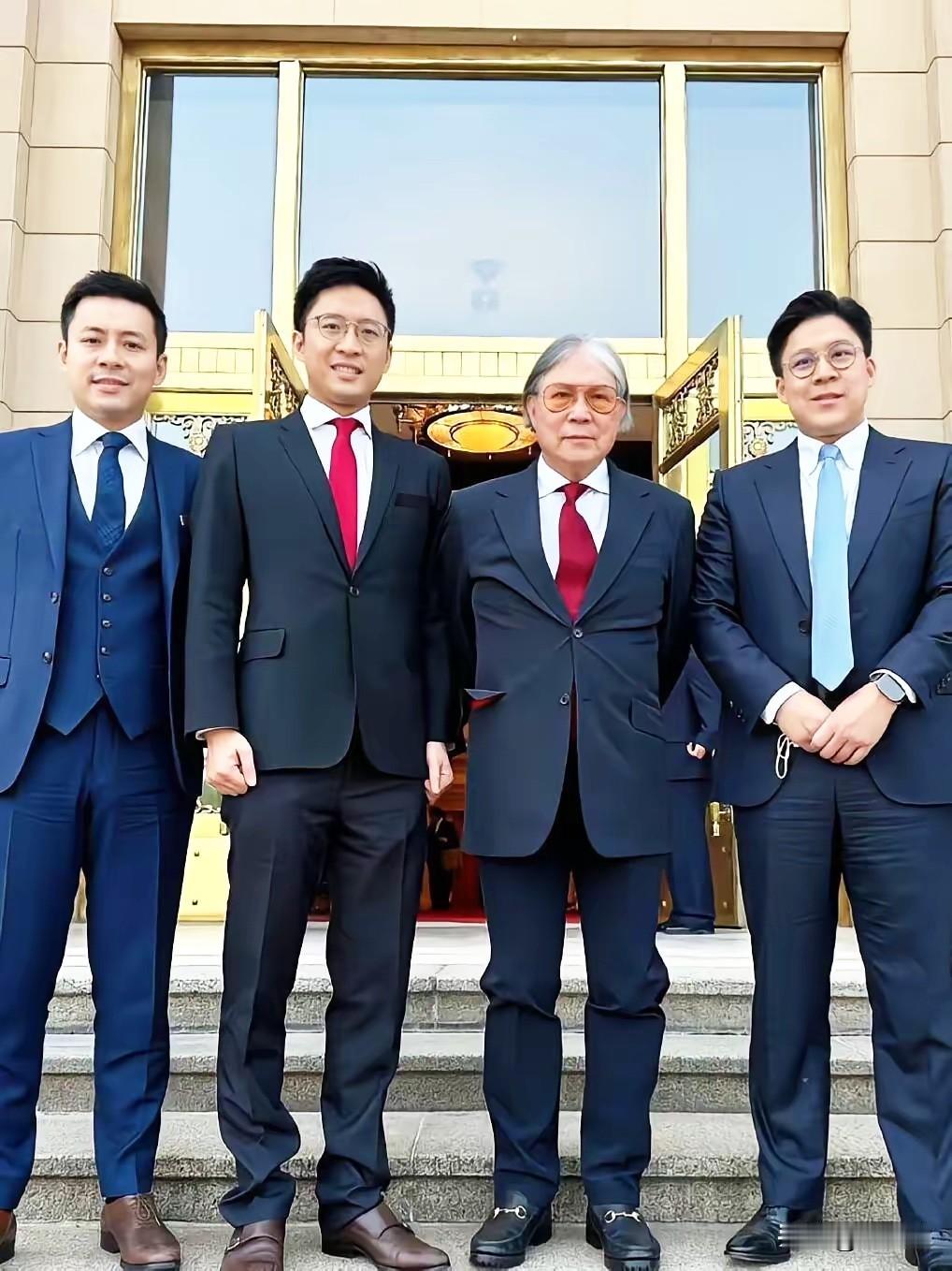 香港大埔火灾后的暖心时刻，
霍家的行动再次封神！
不是高调炒作，而是灾难刚发生就