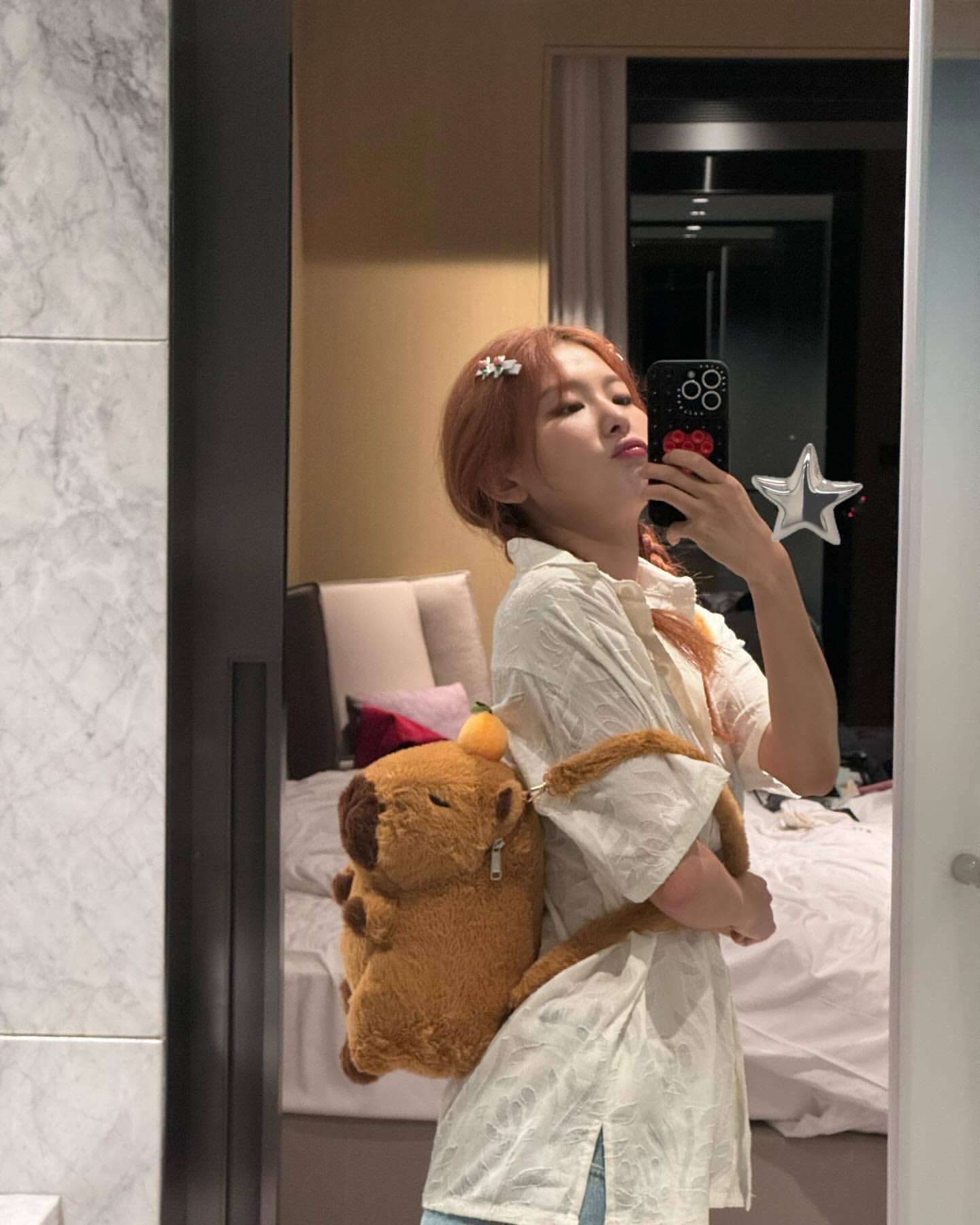 涩琪~ 🍨☺️ ​​​