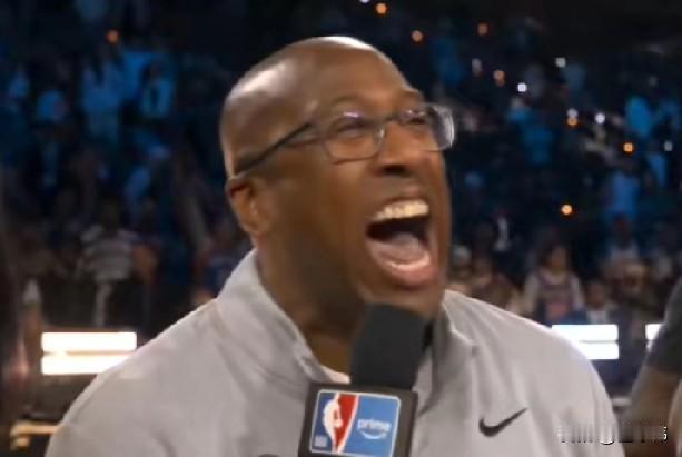 面包布朗谈尼克斯夺冠：

“很兴奋。”

“这面冠军旗帜会悬挂在球馆之上。”
