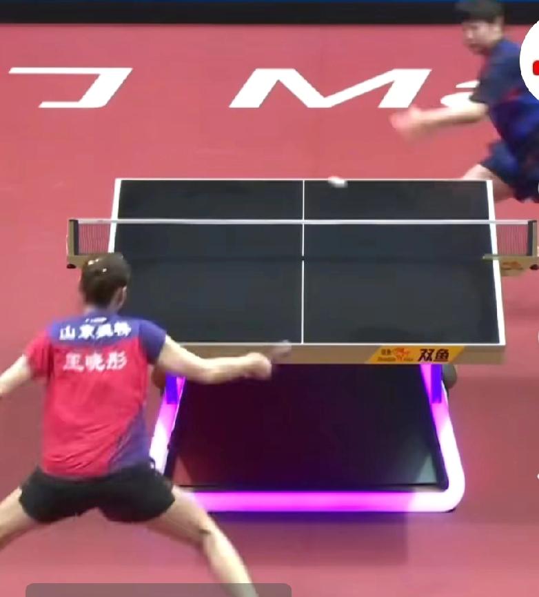 全运女单内战：
王曼昱陈梦巅峰对决，
乒坛风云再掀狂澜
在全运会乒乓球女单赛场，